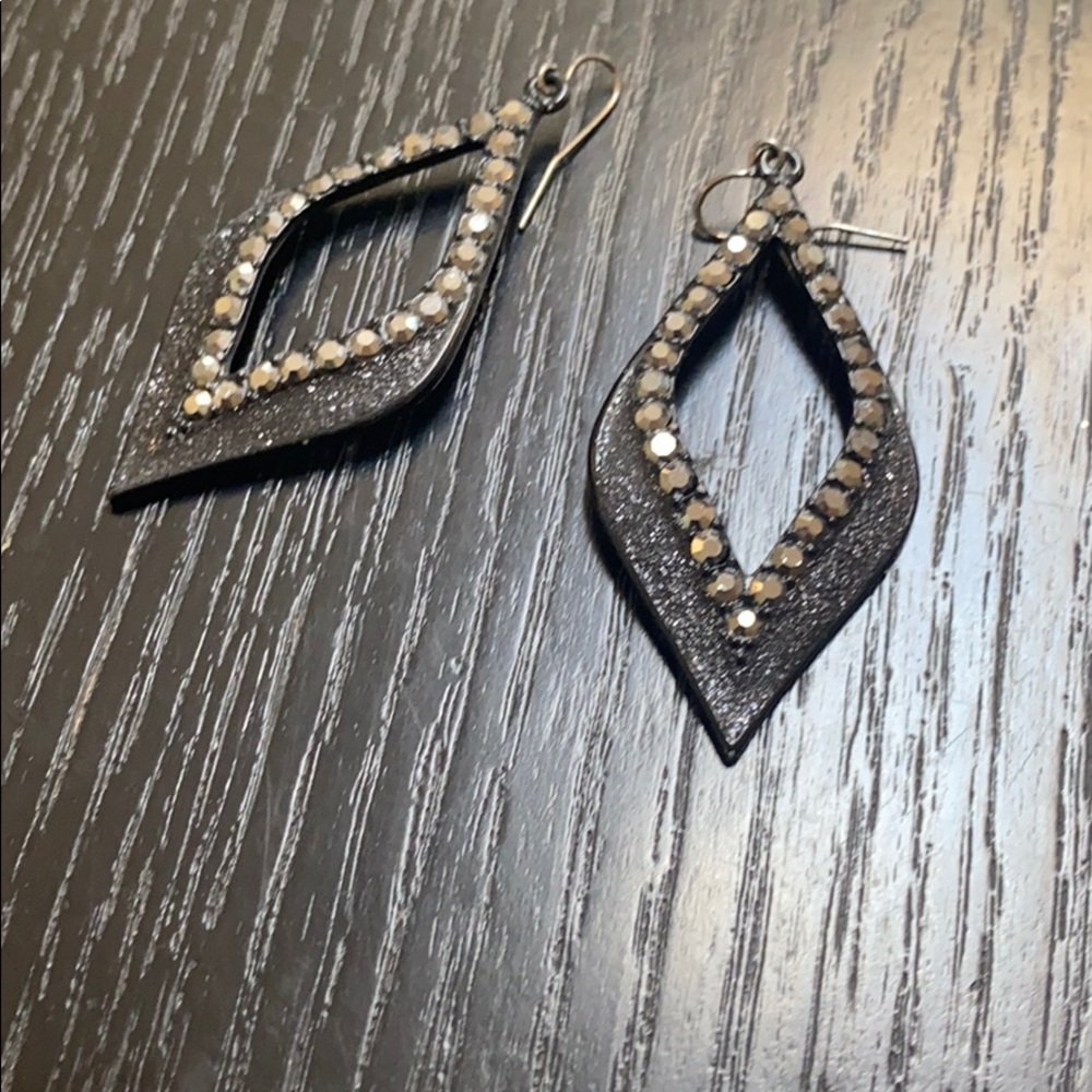 Woman’s Earrings Black Diamond Glitter Crystals